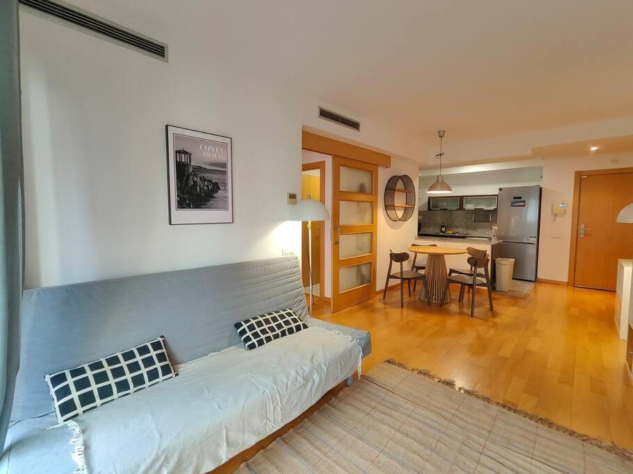 Cozy Apartment Forum Beach Sant Adrià de Besòs Kültér fotó